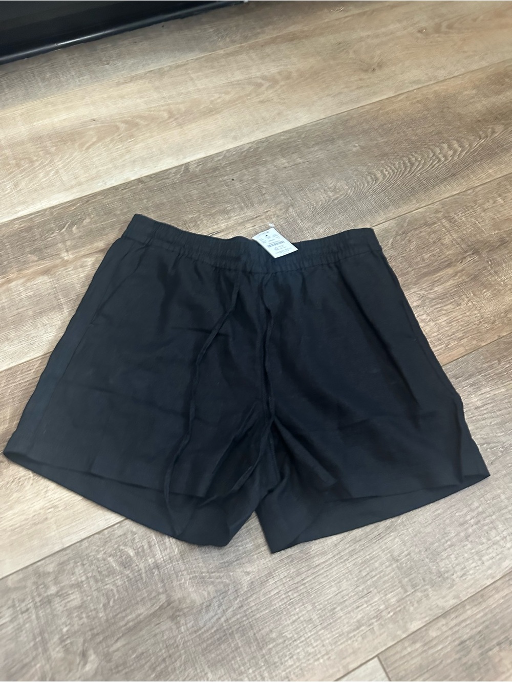 Women's J.Crew linen black size 4  Everyday Shorts
